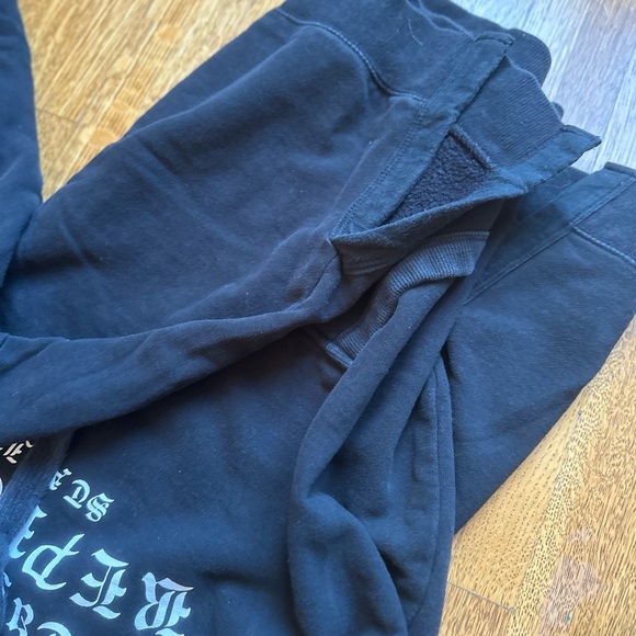 Taylor Swift Reputation Tour Official Hoodie with Zipper Detail - Picture 6 of 7